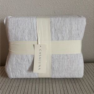 NWT King 100% Linen Duvet Set Microstripe - Casaluna